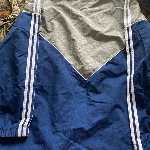 Adidas windbreaker - Picture 3 of 3
